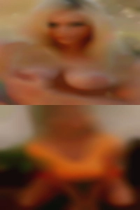 CaroleSwart, naked woman in Sharon